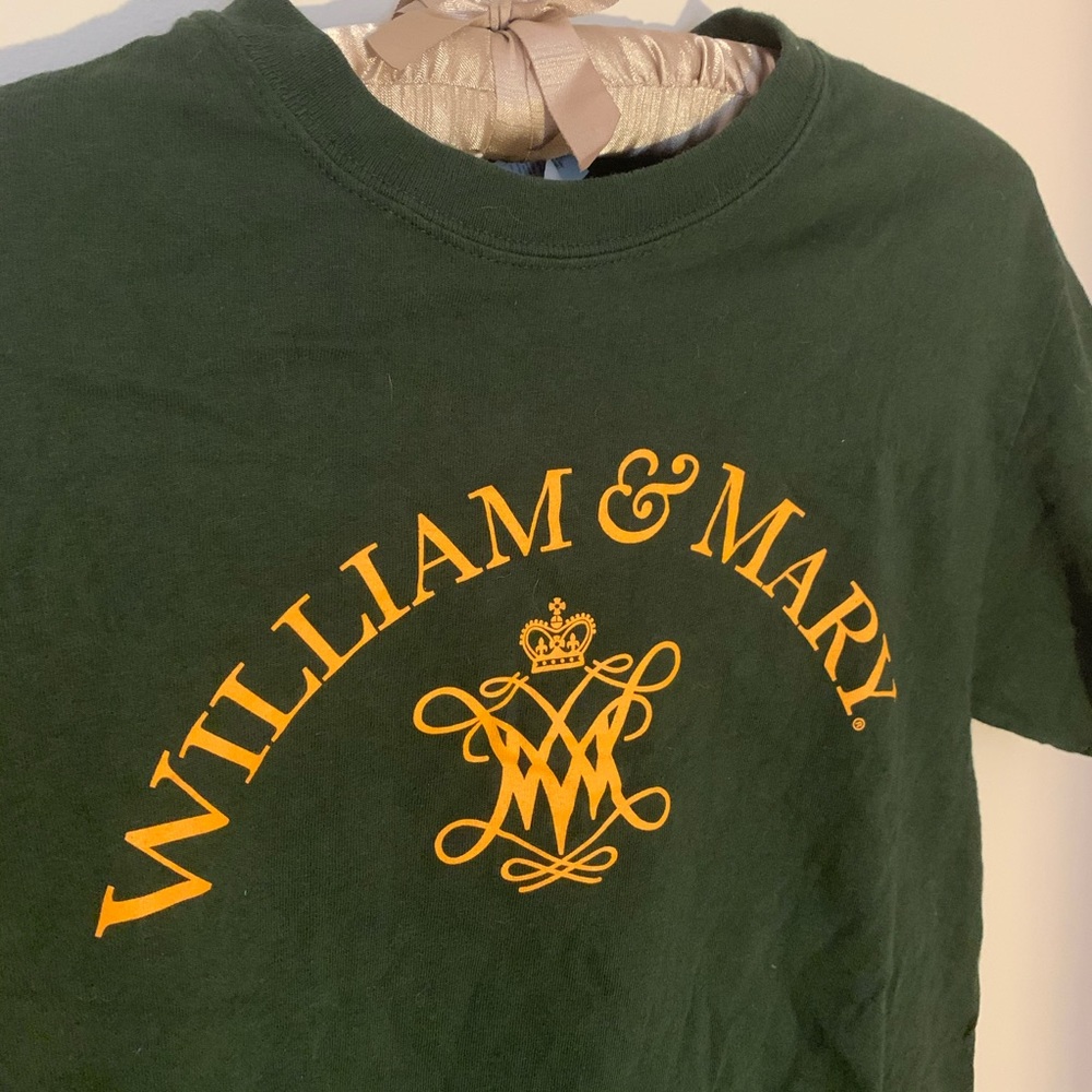 Green William and Mary Tee Size Small